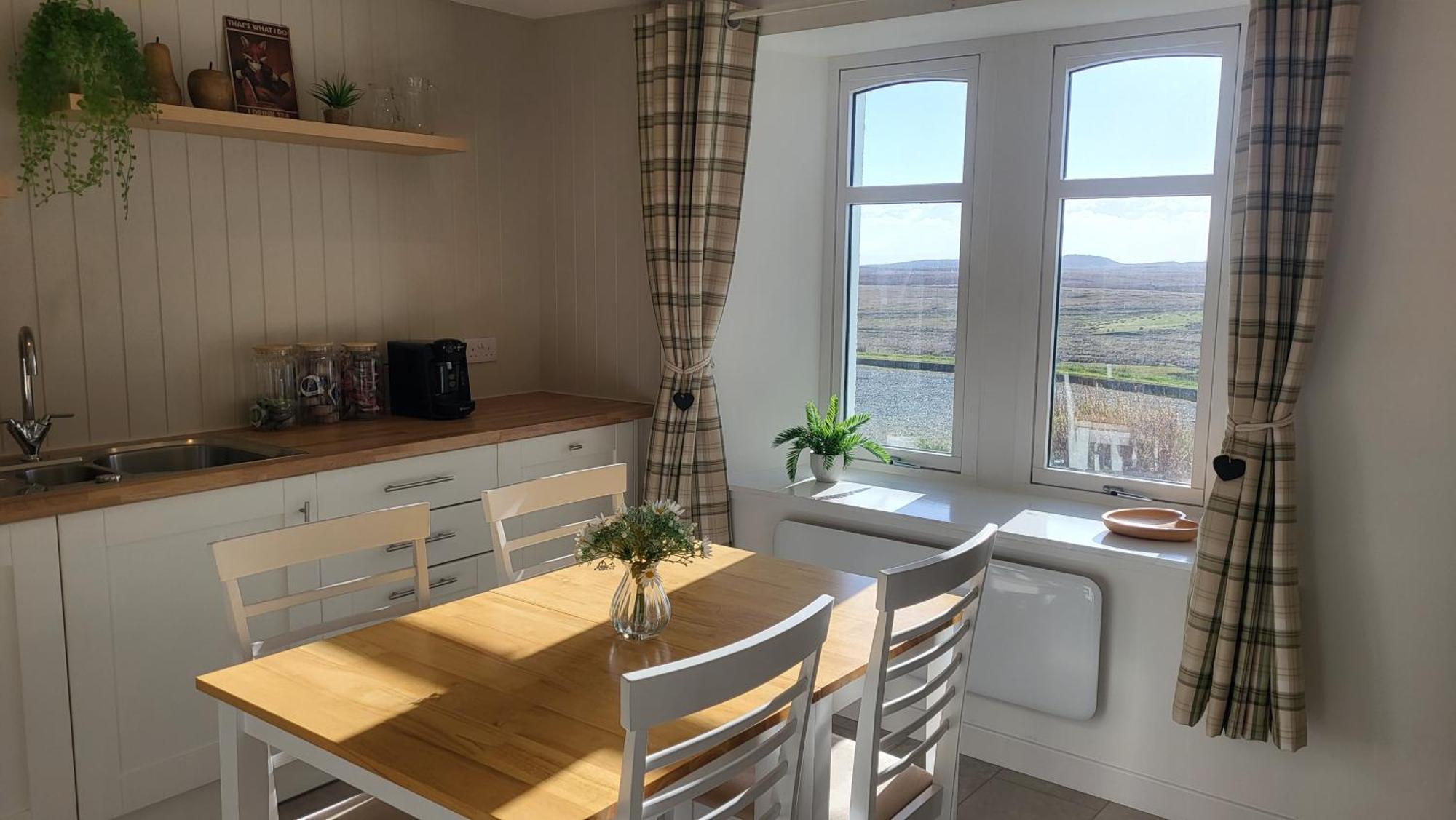 An Cnoc Bed & Breakfast Staffin Esterno foto